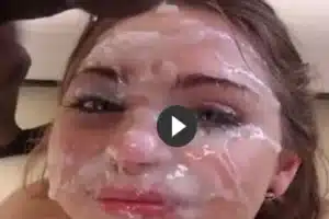 Bukkake Sex Clip extrem mit geiler Schlampe